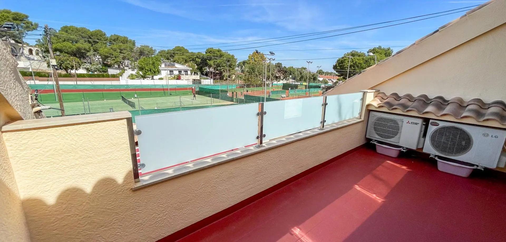 Terraced House Of 130 M² With Sea Views In Torrevieja, Spain