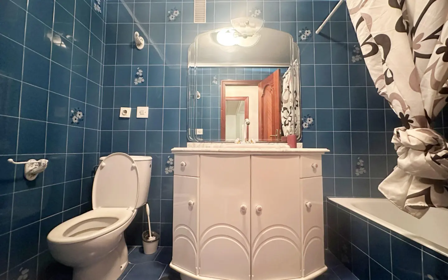 Apartment Of 130 M² In Torrevieja, Spain