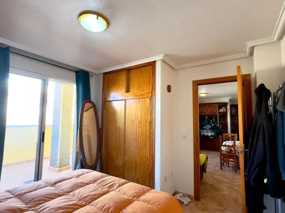 2-bedroom Penthouse In Torrevieja, Spain (73 M²)