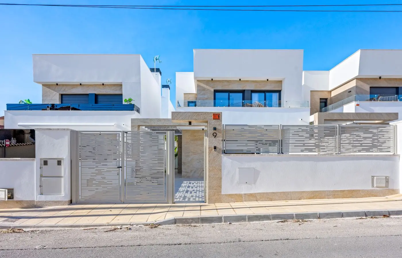 3-bedroom Villa In San Miguel De Salinas, Spain (116 M²)
