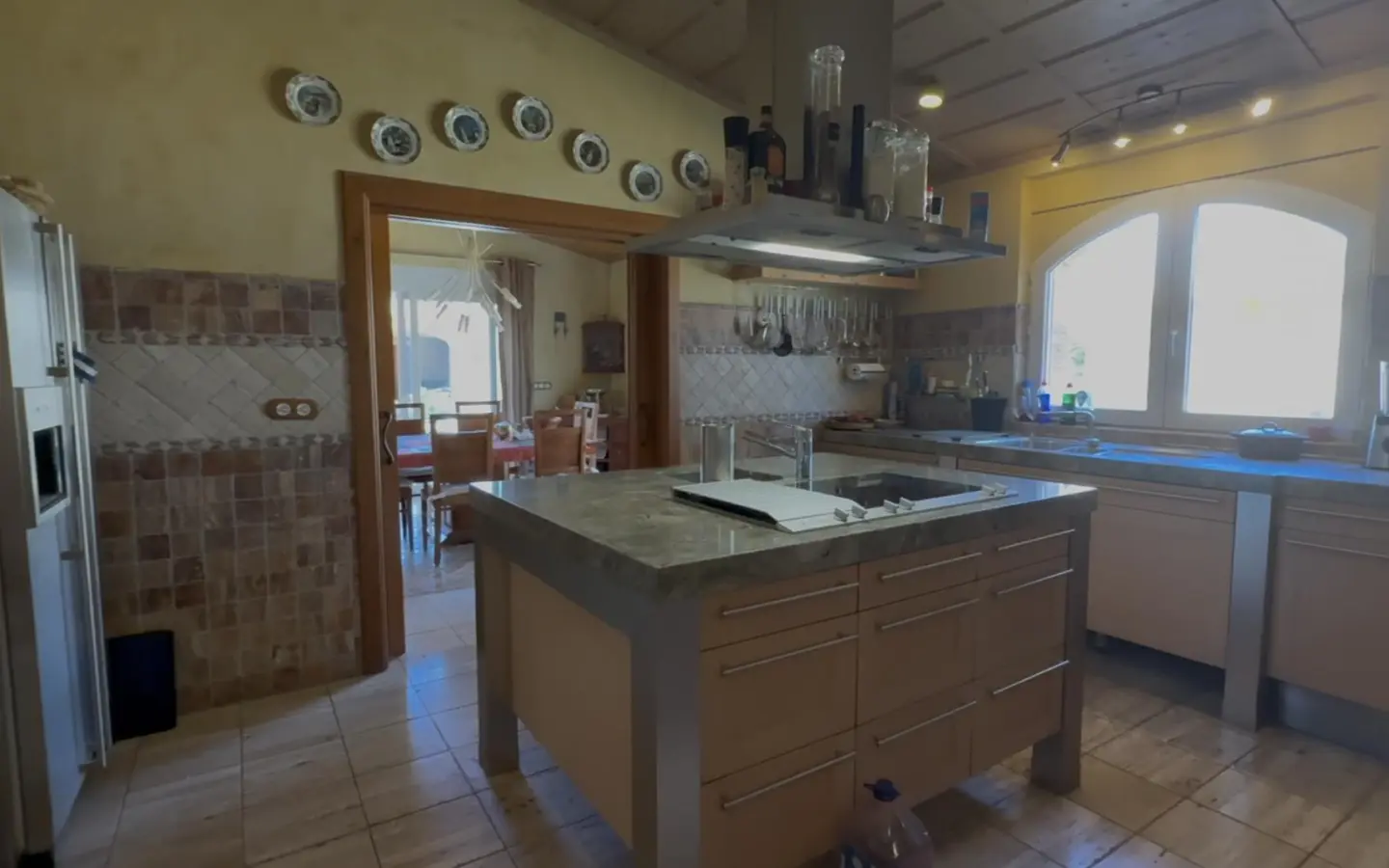 Villa Of 440 M² In Los Nietos, Spain