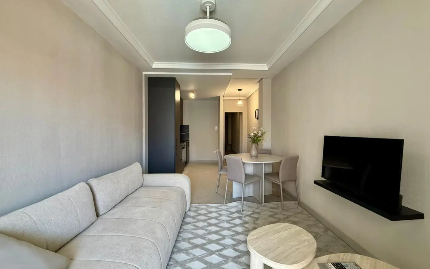 Apartment Of 80 M² With Sea View In Torrevieja, Spain