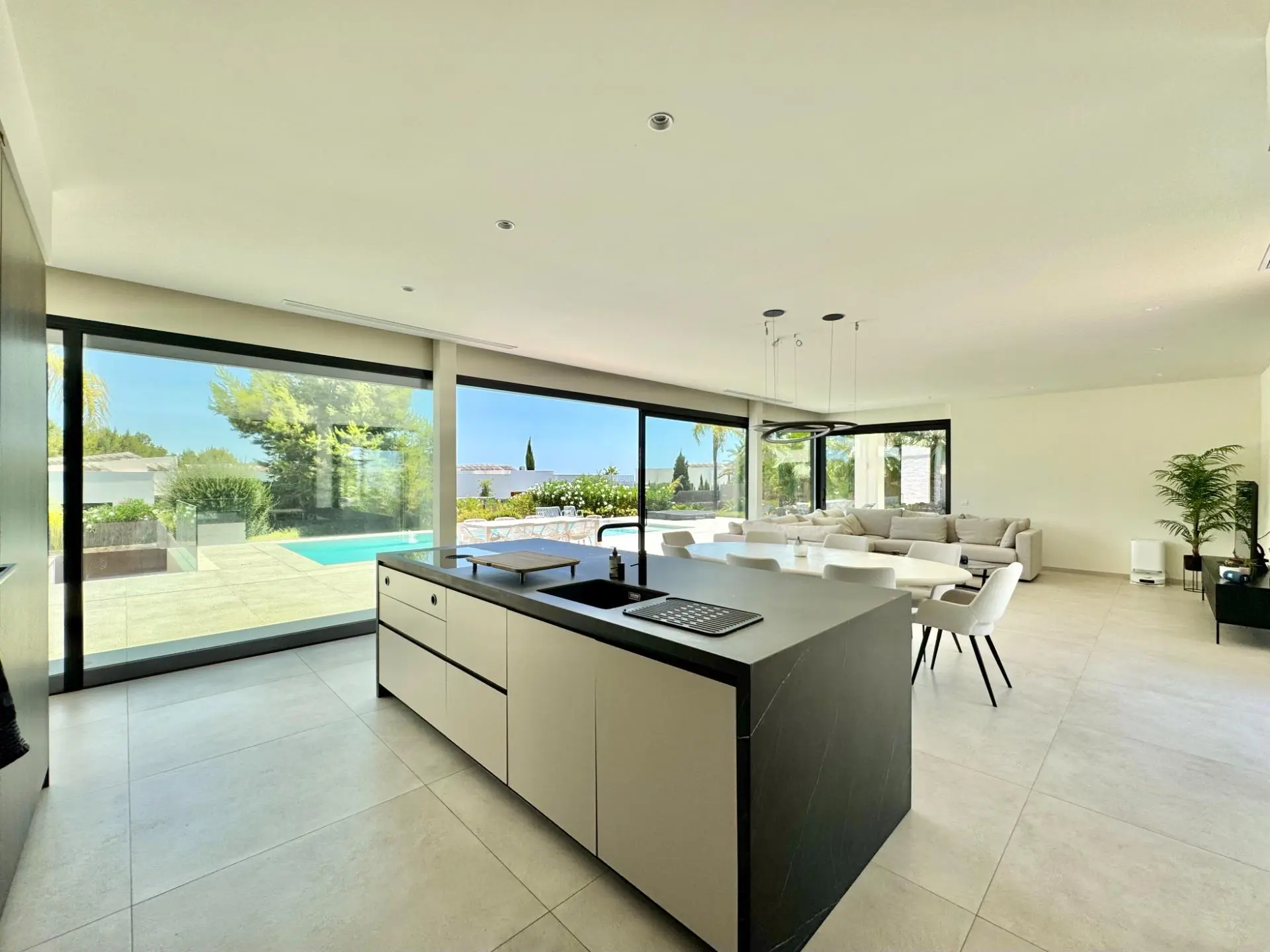 Villa Of 369 M² In Orihuela, Spain