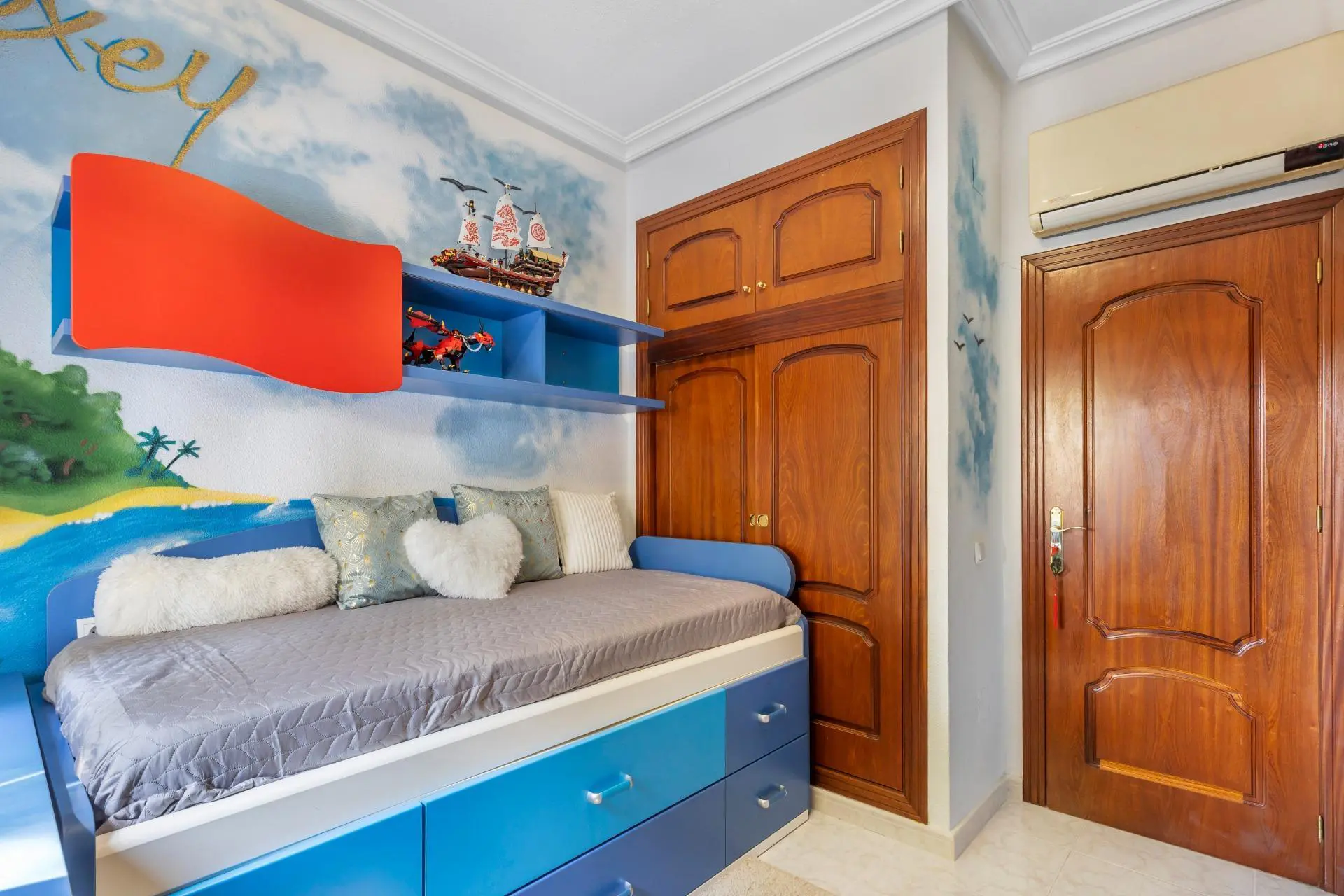 Villa Of 240 M² With Mediterranean Style In Rojales