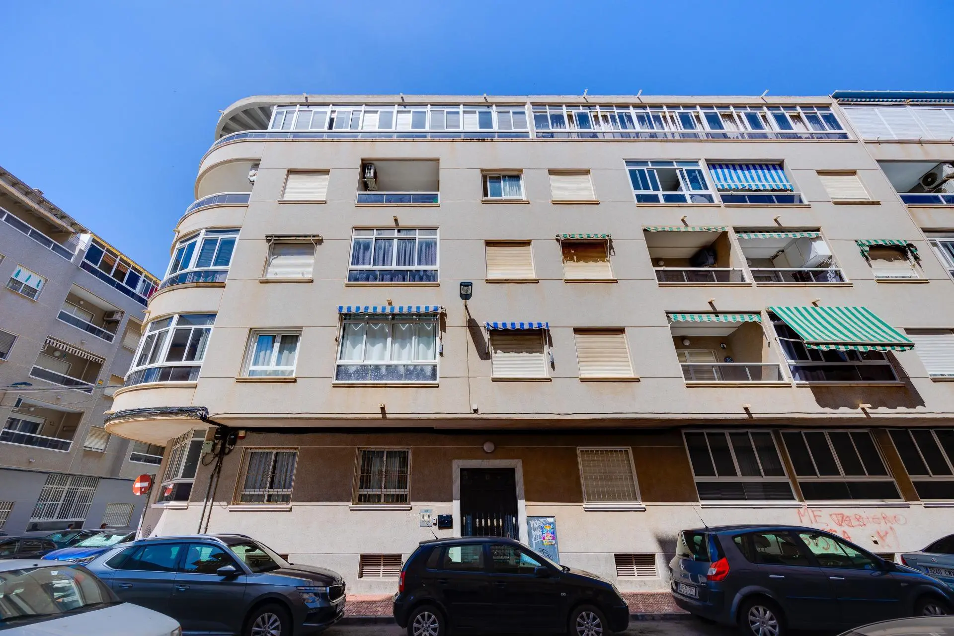 Apartment Of 103 M² In Torrevieja, Spain