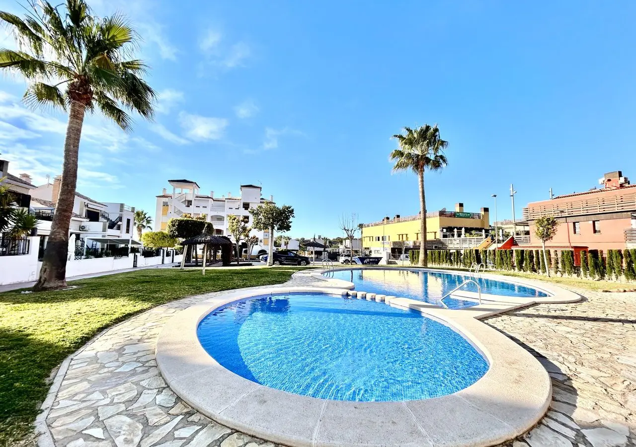 Apartment Of 60 M² In Orihuela Costa, Spain