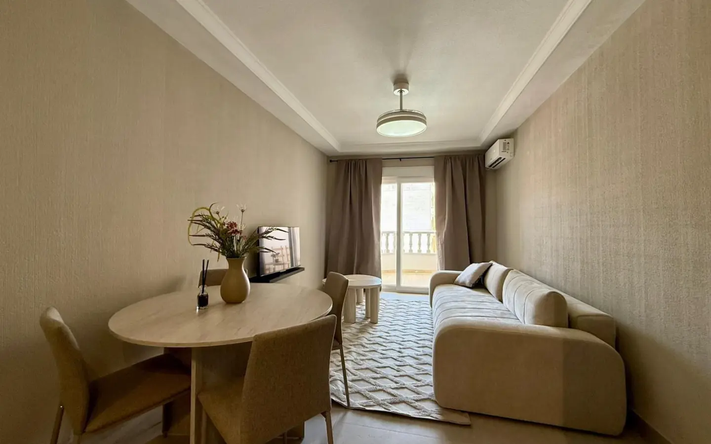 Apartment Of 80 M² With Sea View In Torrevieja, Spain