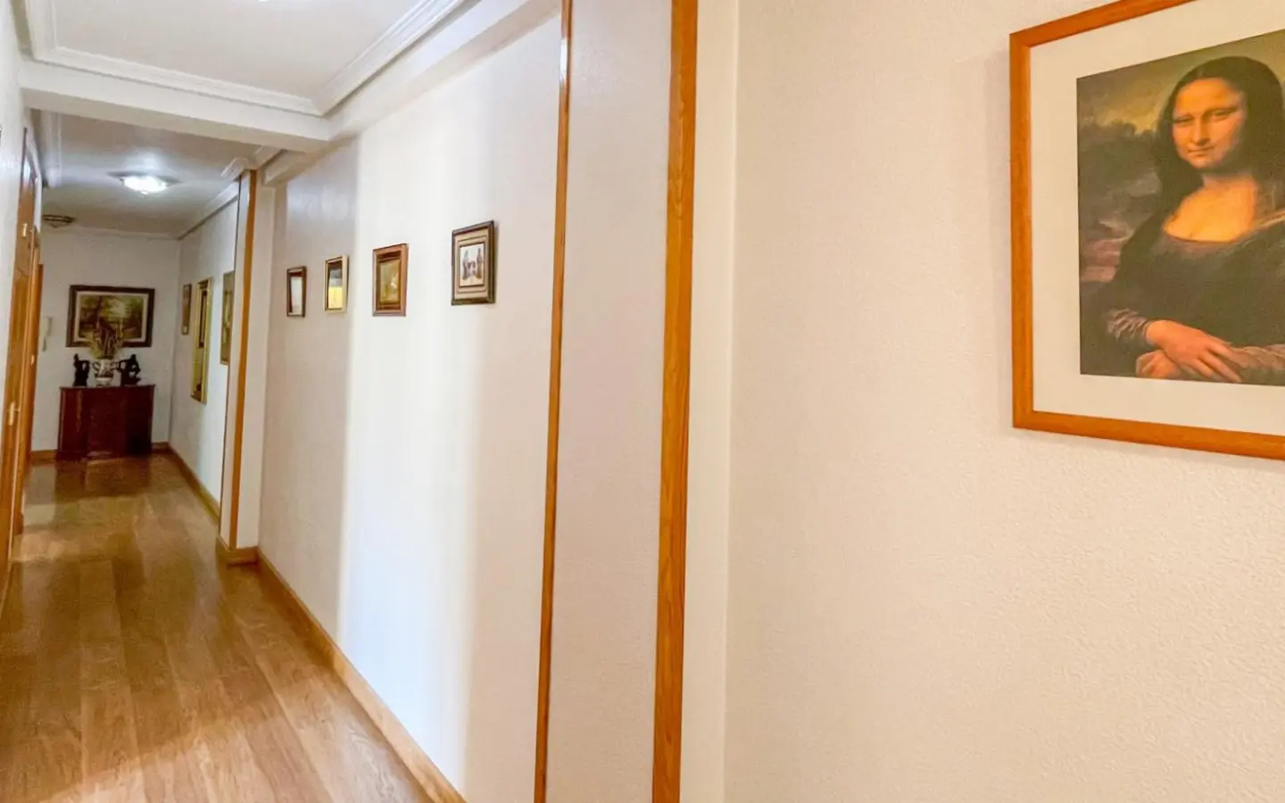 Apartment Of 129 M² In Torrevieja, Spain