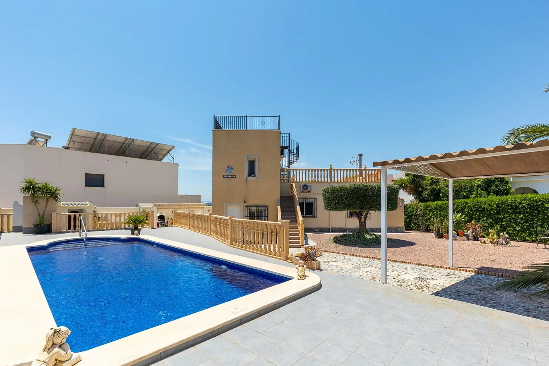 Villa Of 159 M² In Rojales, Spain