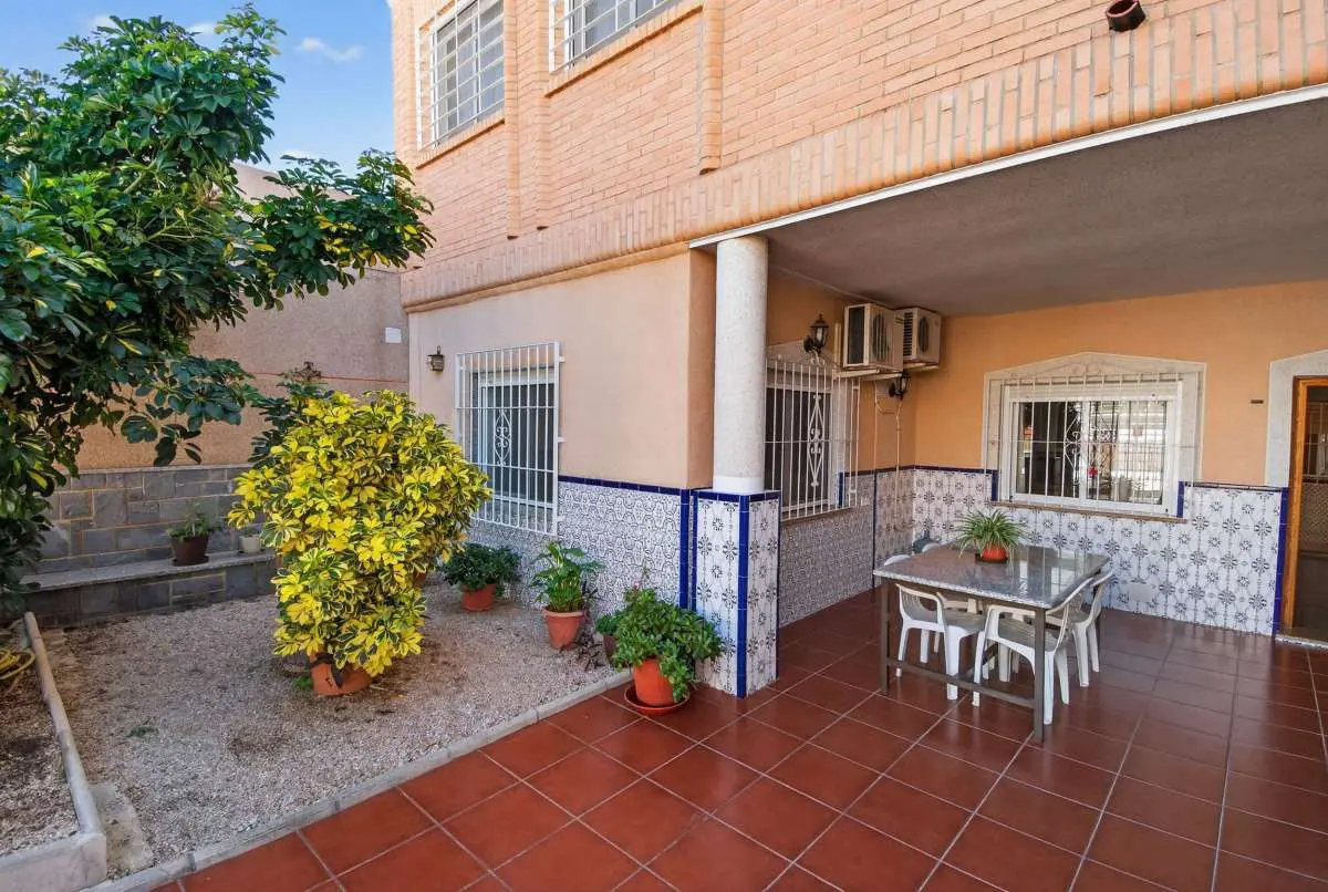 Villa Of 256 M² With A Garden In Lo Pagan