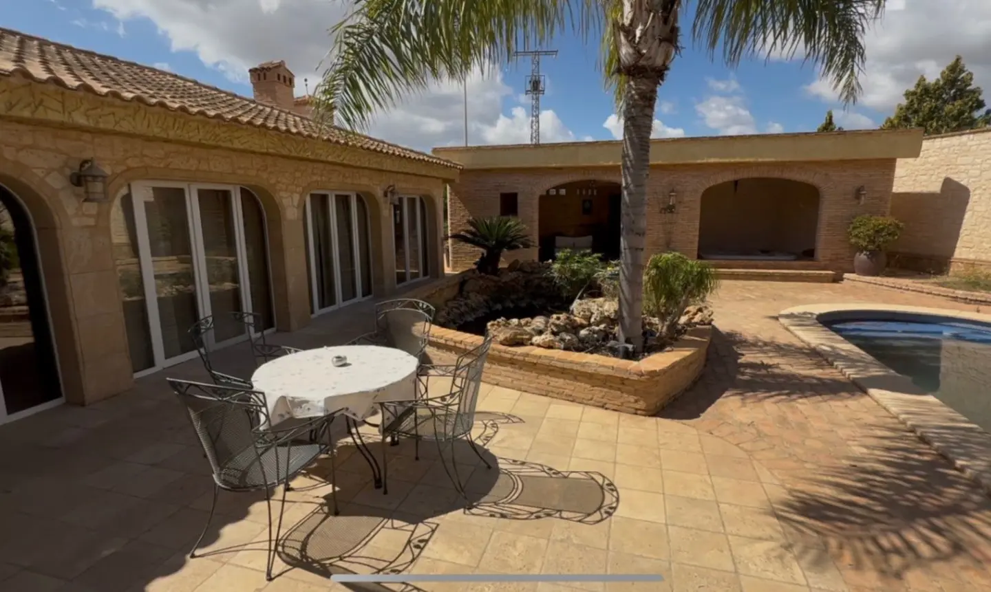 Villa Of 440 M² In Los Nietos, Spain