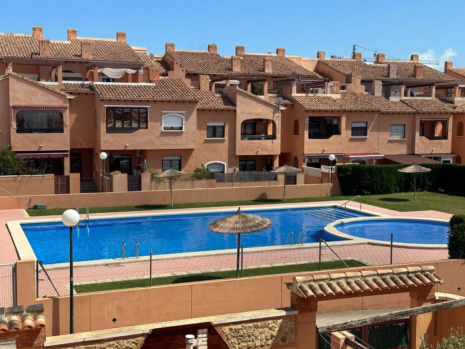 Apartment Of 78 M² With Features In Torrevieja, Spain