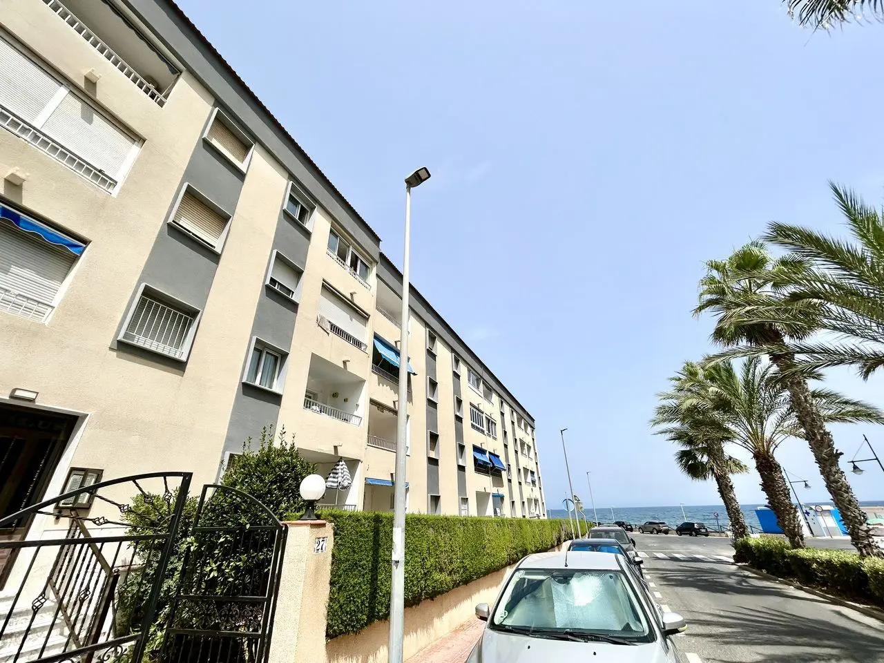 Apartment Of 87 M² In Orihuela Costa, Spain
