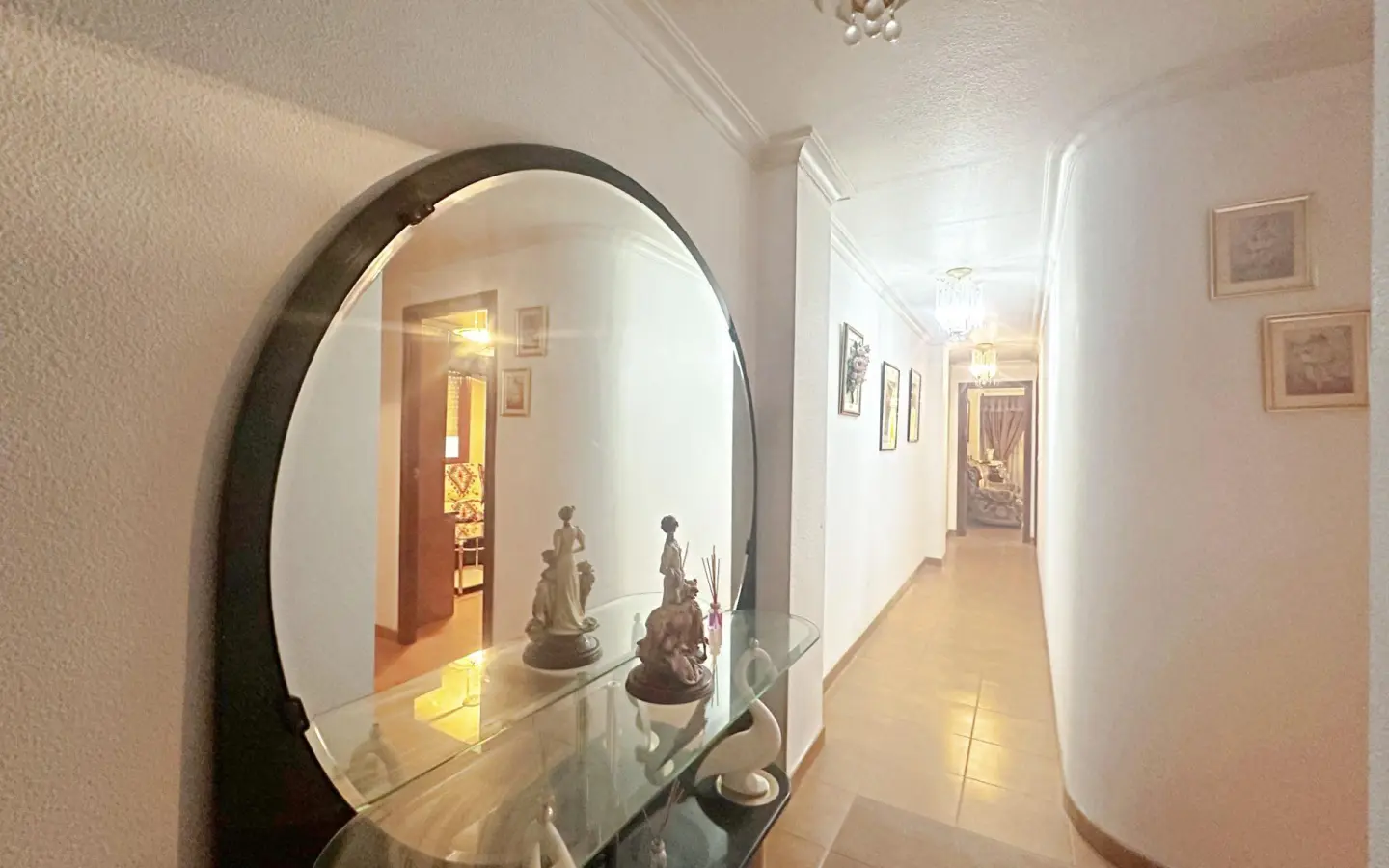 Apartment Of 130 M² In Torrevieja, Spain