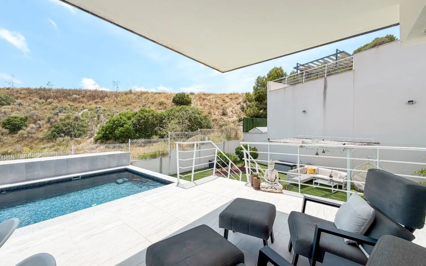 Villa Of 200 M² In San Miguel De Salinas, Spain