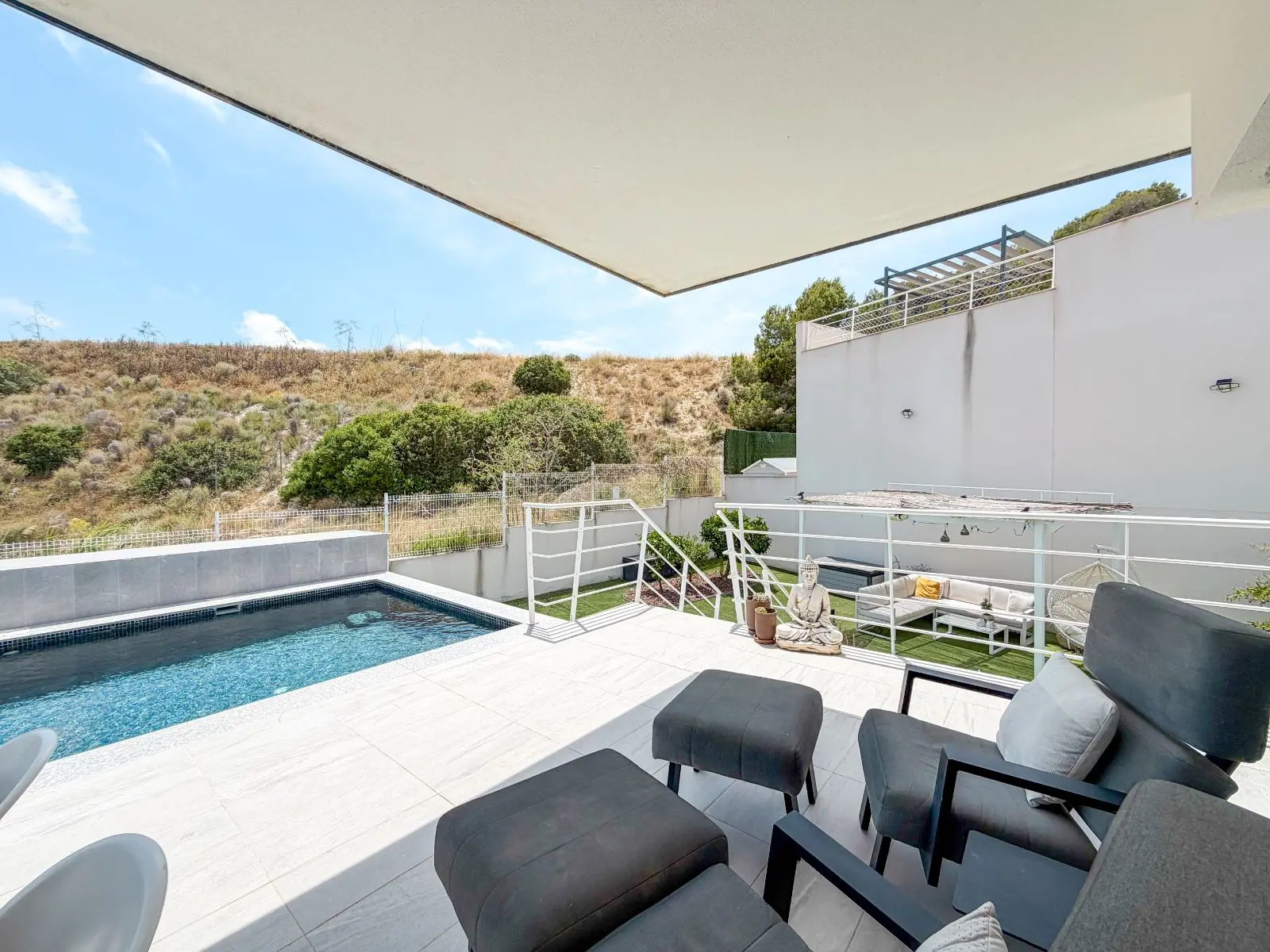 Villa Of 200 M² In San Miguel De Salinas, Spain