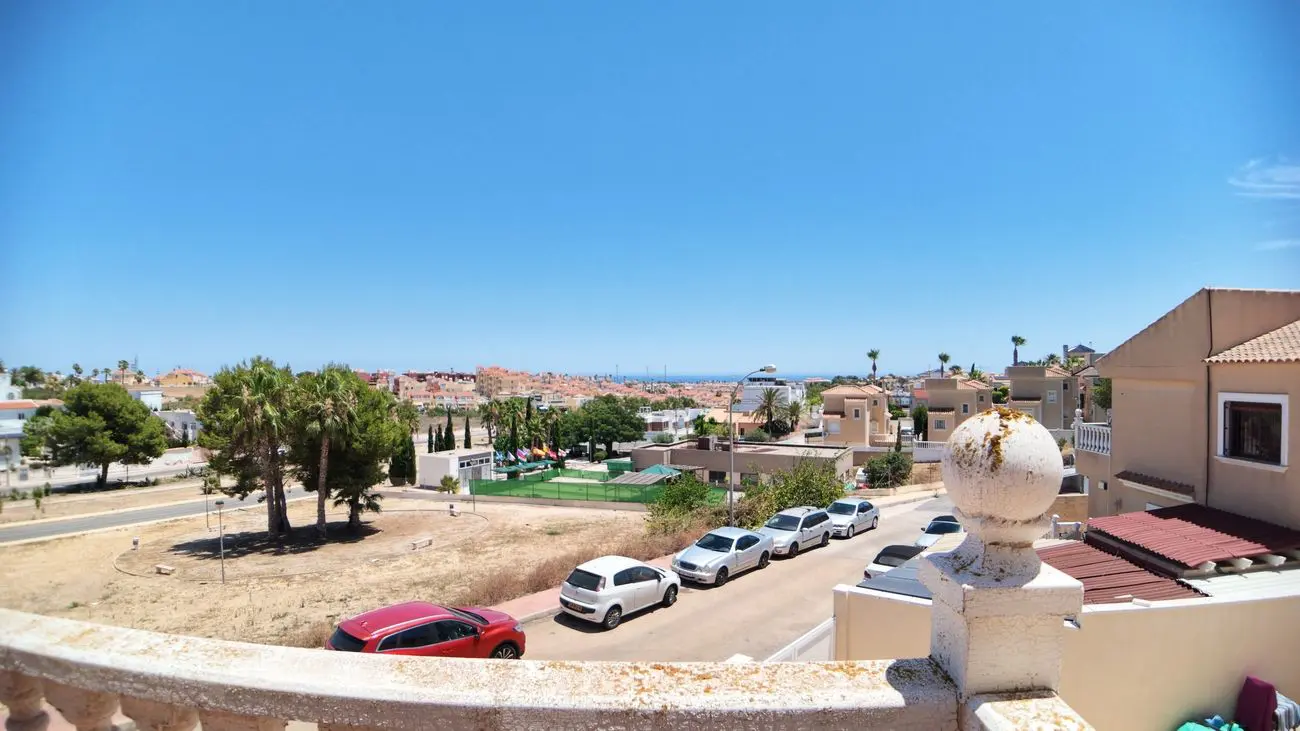 Villa Of 100 M² In San Miguel De Salinas, Spain