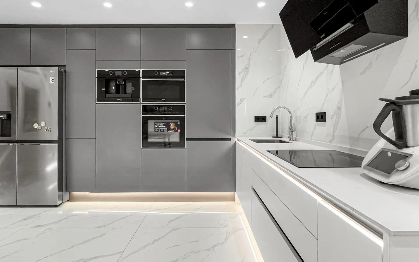Apartment Of 108 M² In Torrevieja, Spain