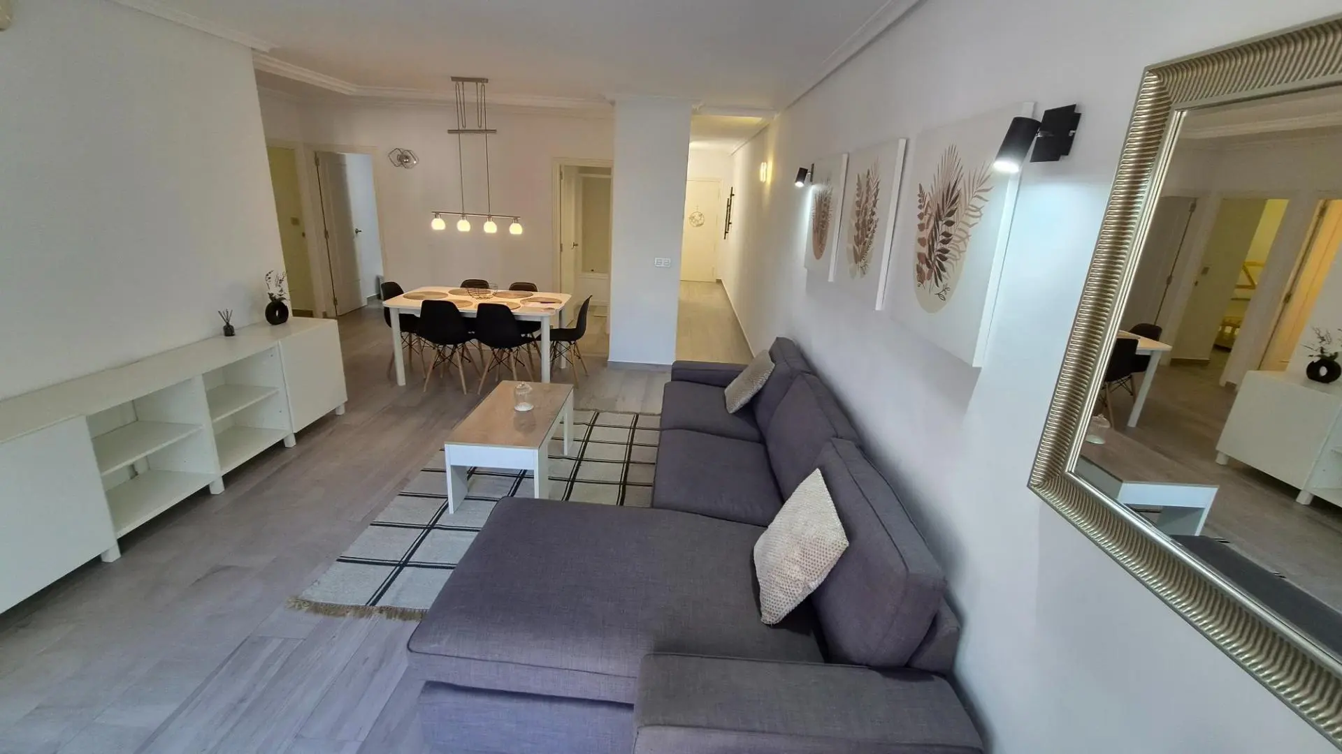 Apartment Of 117 M² In Torrevieja