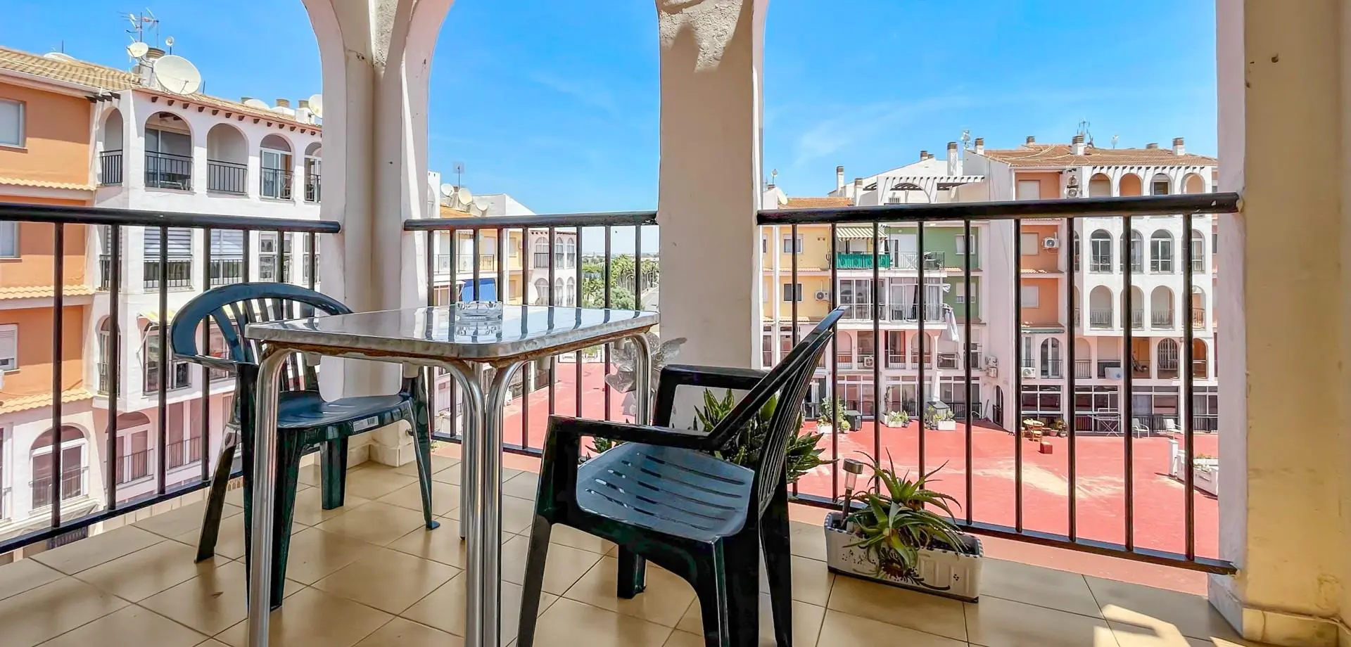 Apartment Of 57 M² With Sea View In Torrevieja