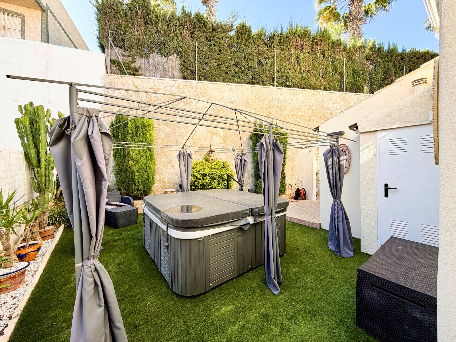 Villa Of 117 M² In San Miguel De Salinas, Spain