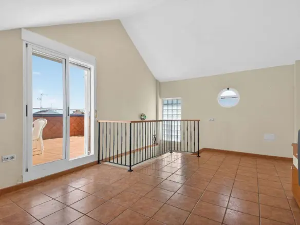 5-bedroom Villa In Lo Pagan, Spain (256 M²)