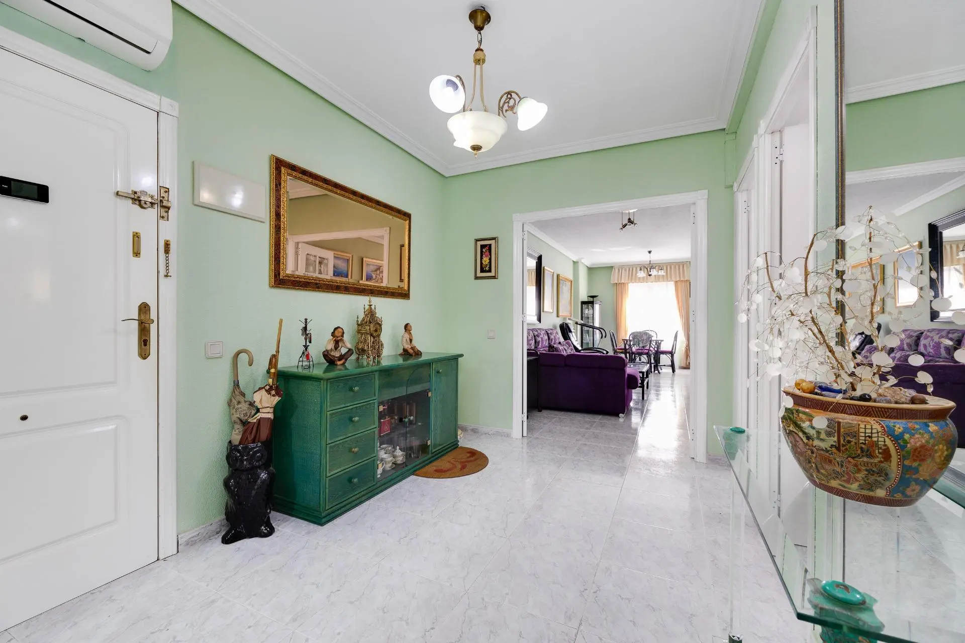 Apartment Of 103 M² In Torrevieja, Spain