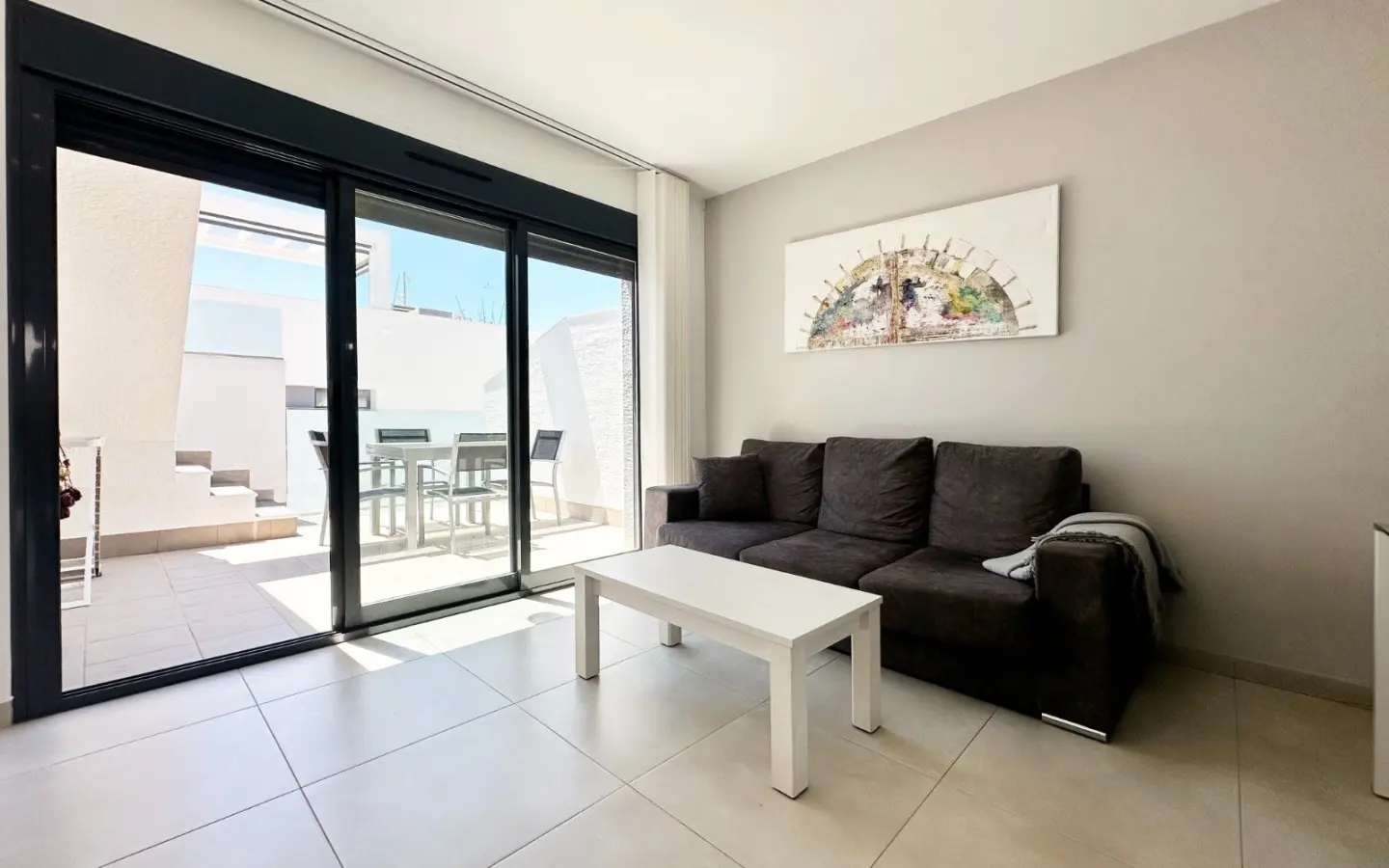 Apartment Of 75 M² With Sea View In Guardamar Del Segura