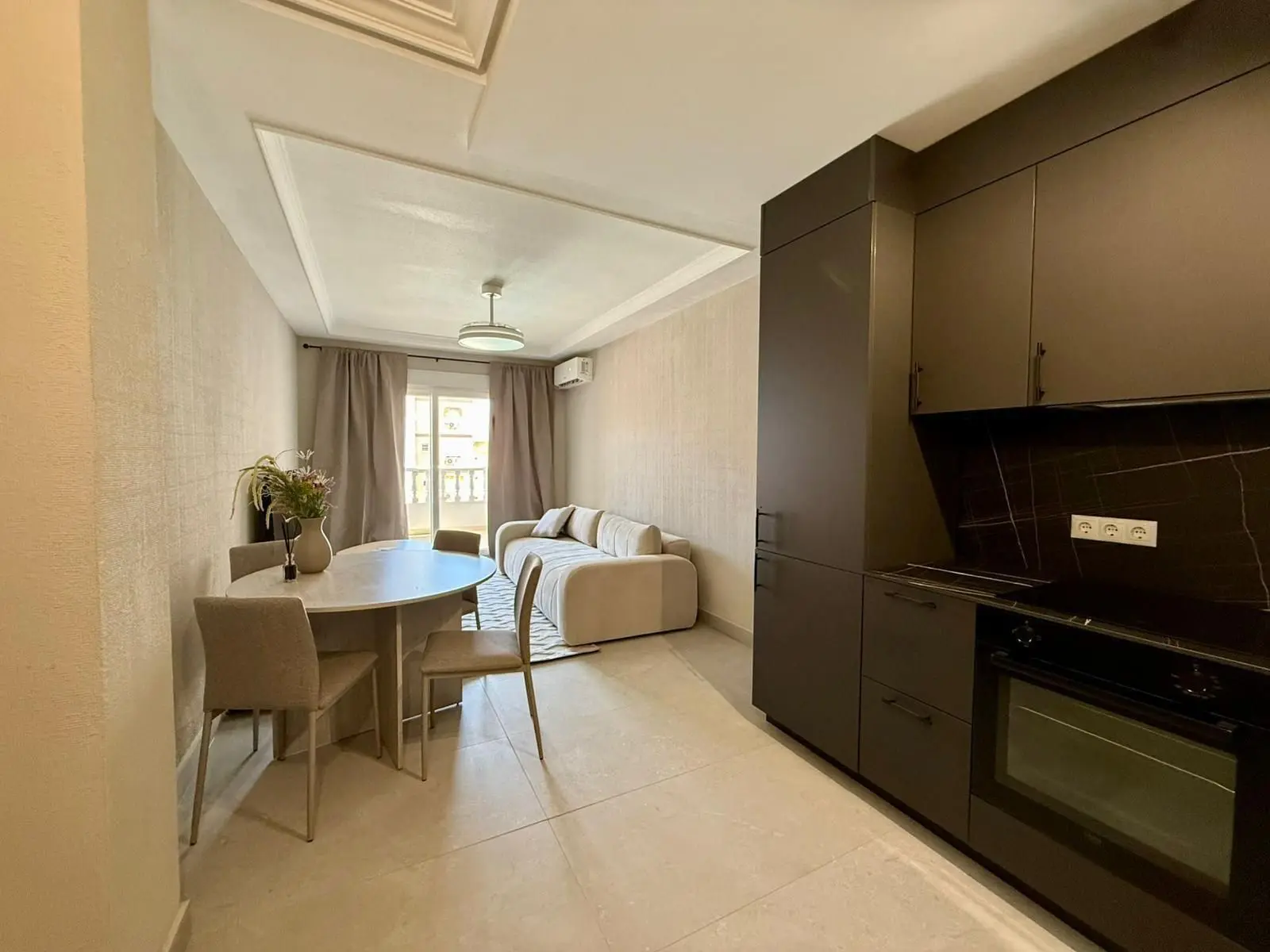 Apartment Of 80 M² With Sea View In Torrevieja, Spain