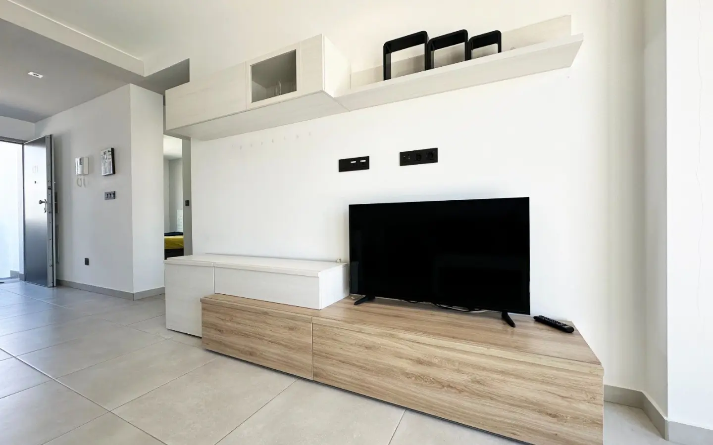 Apartment Of 75 M² With Sea View In Guardamar Del Segura