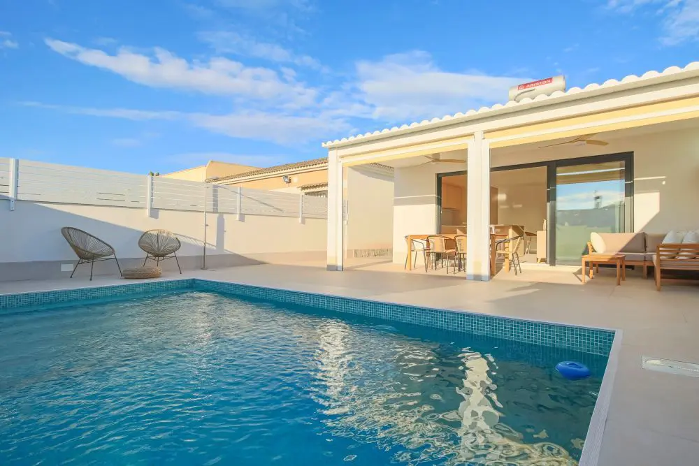 Villa Of 100 M² In Torrevieja, Spain