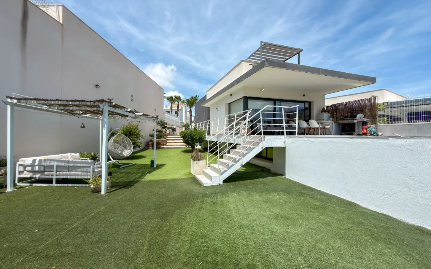 Villa Of 200 M² In San Miguel De Salinas, Spain