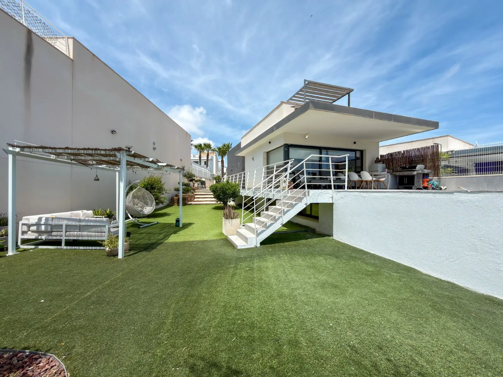 Villa Of 200 M² In San Miguel De Salinas, Spain