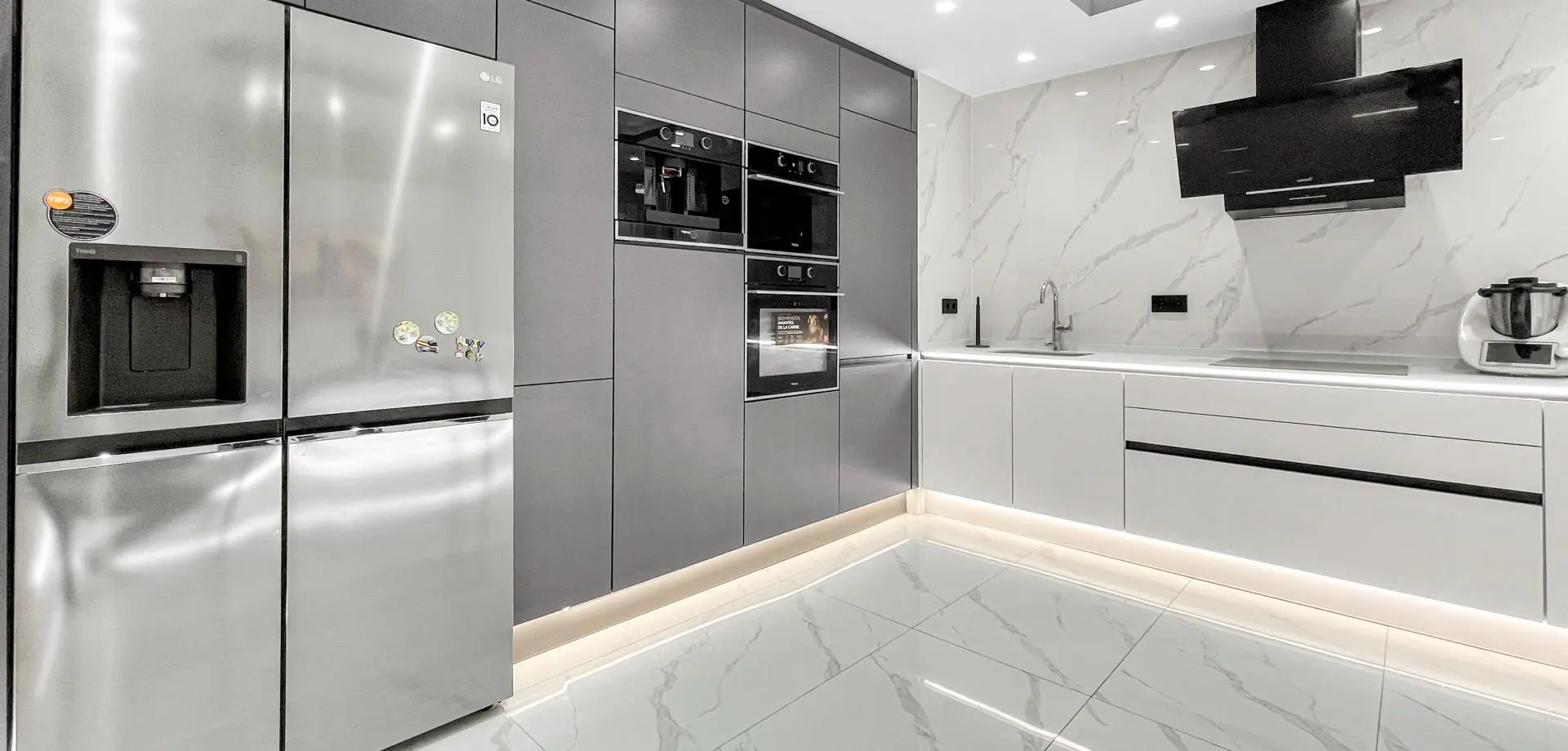 Apartment Of 108 M² In Torrevieja, Spain