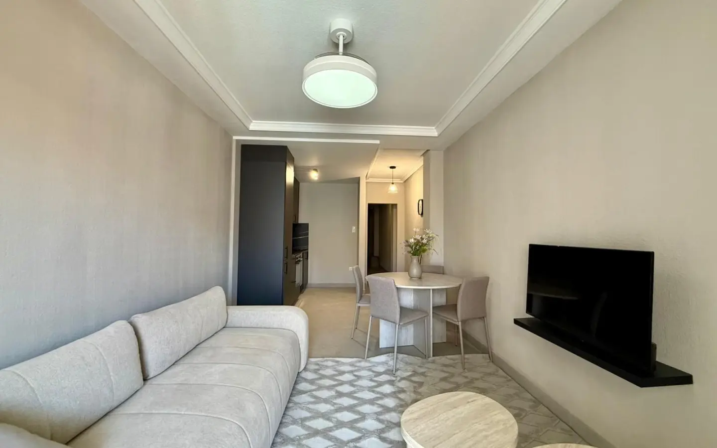 Apartment Of 80 M² With Sea View In Torrevieja, Spain