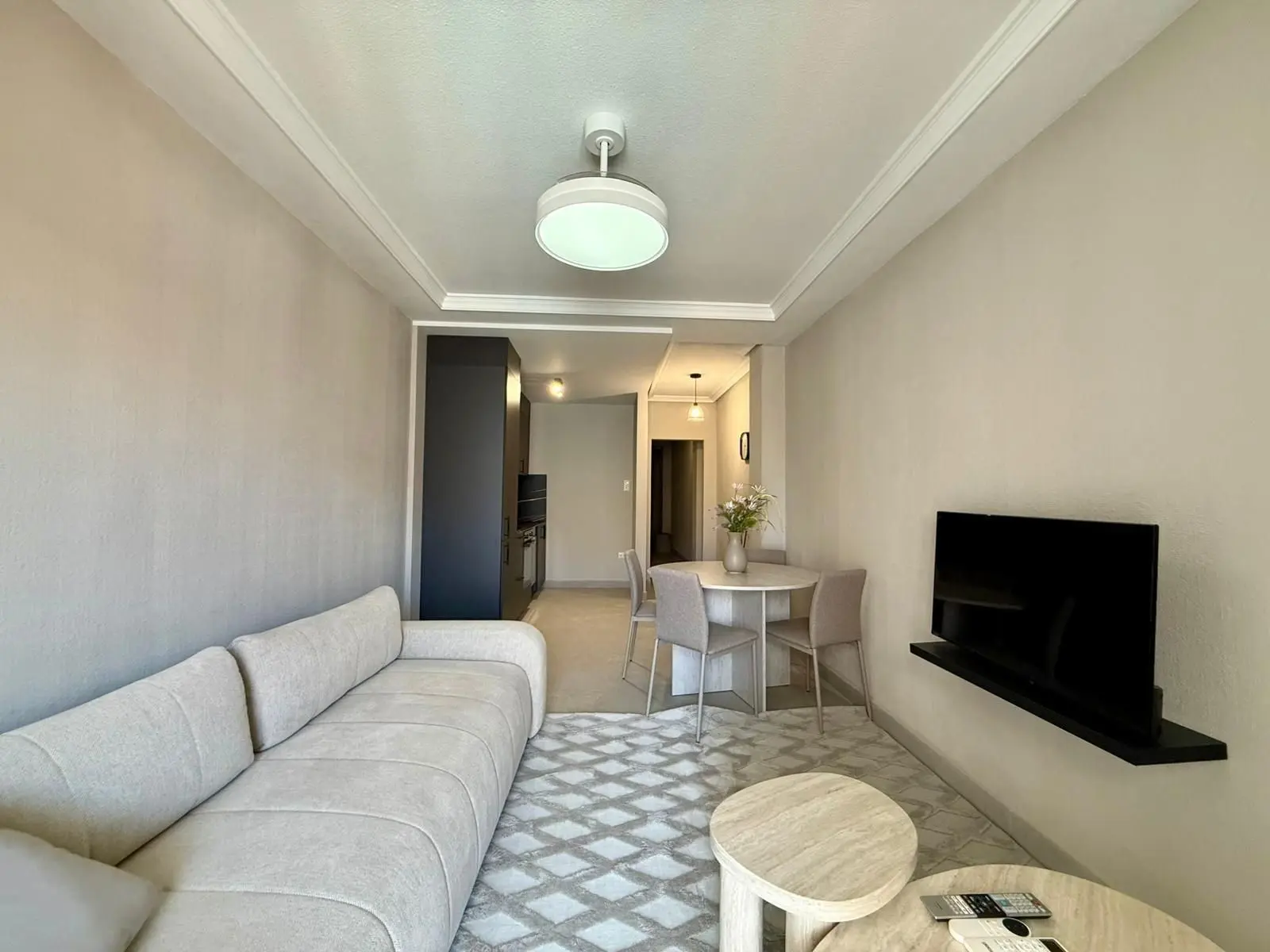 Apartment Of 80 M² With Sea View In Torrevieja, Spain
