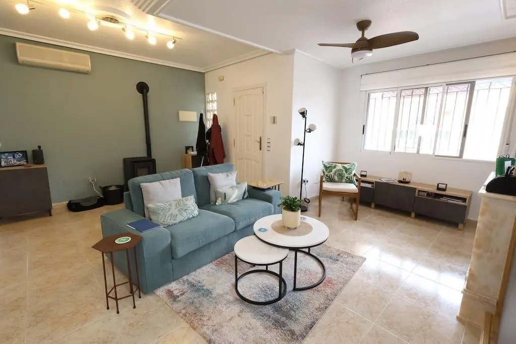 Villa Of 208 M² In San Miguel De Salinas