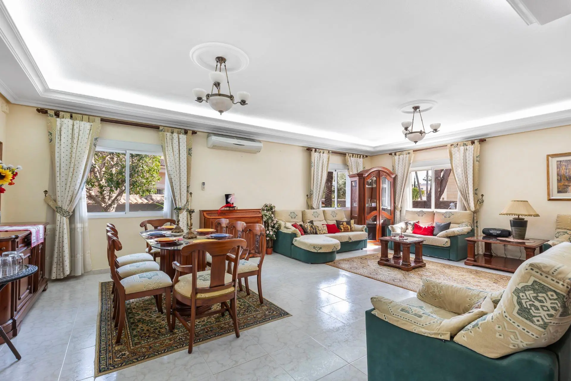 Villa Of 240 M² With Mediterranean Style In Rojales