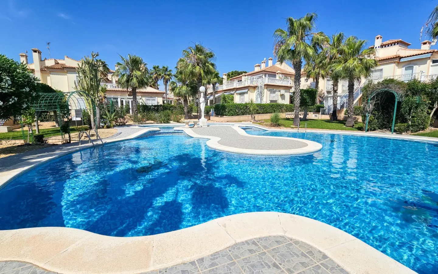 Bungalow Of 90 M² In Orihuela Costa