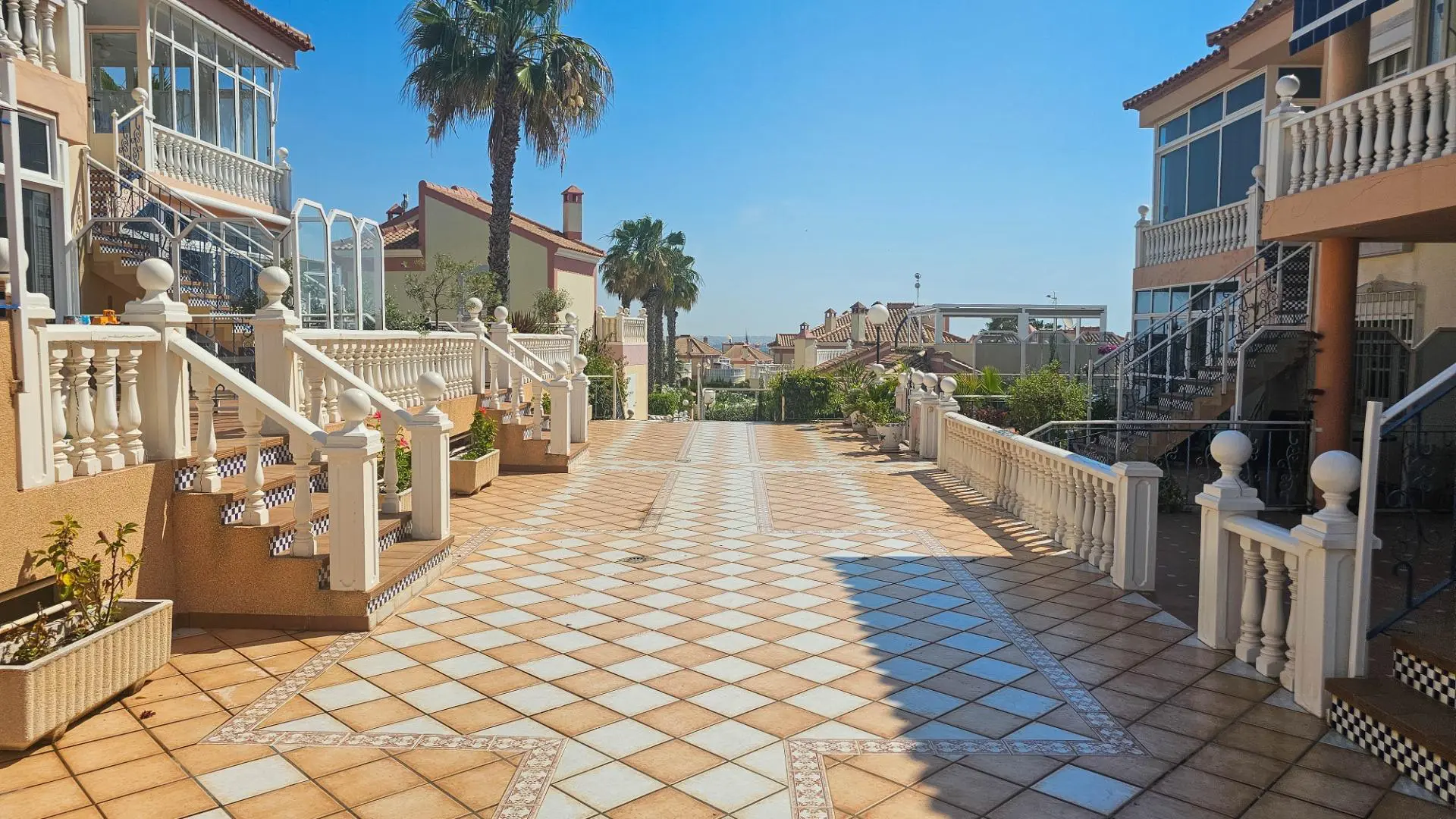 Bungalow 90 M² In Orihuela Costa, Spain – Mediter Real Estate