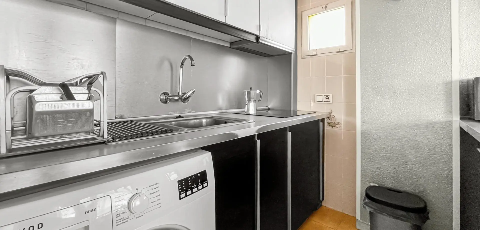 Apartment Of 57 M² With Sea View In Torrevieja