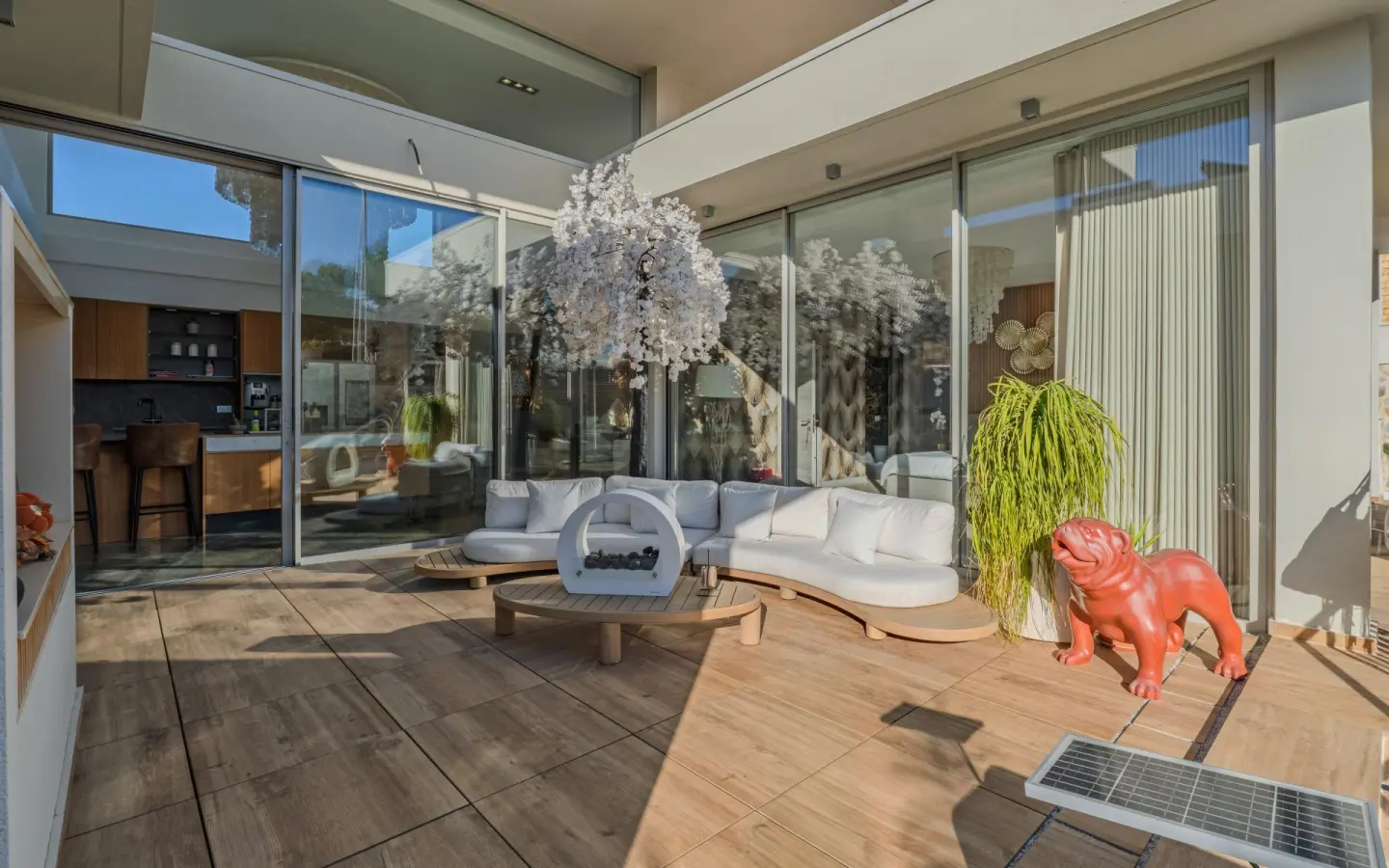 Villa Of 544 M² In Benijofar