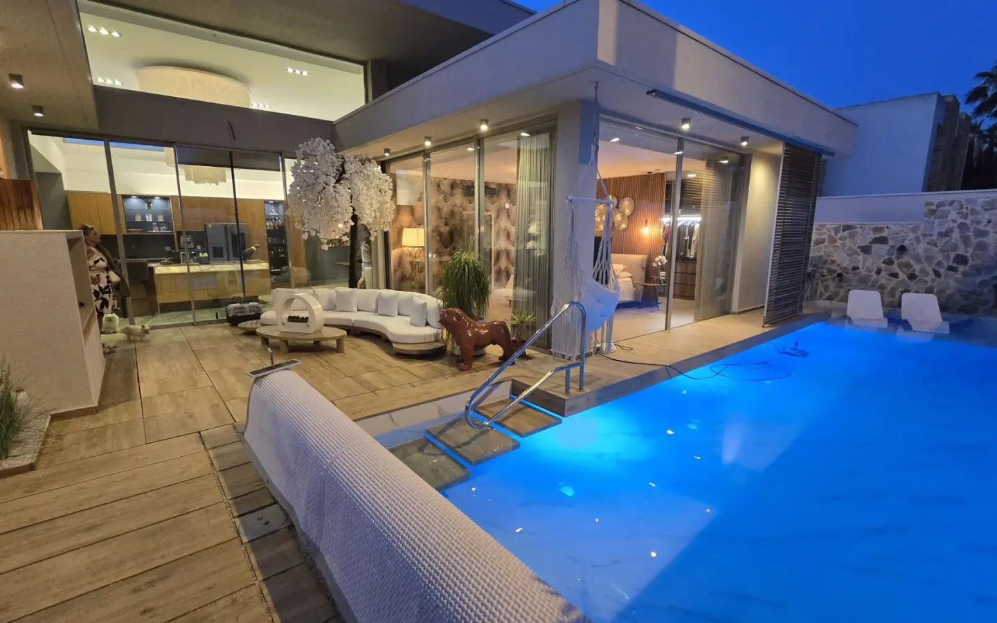 Villa Of 544 M² In Benijofar