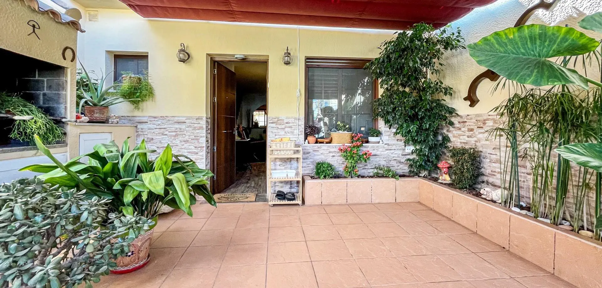 Terraced House Of 130 M² With Sea Views In Torrevieja, Spain