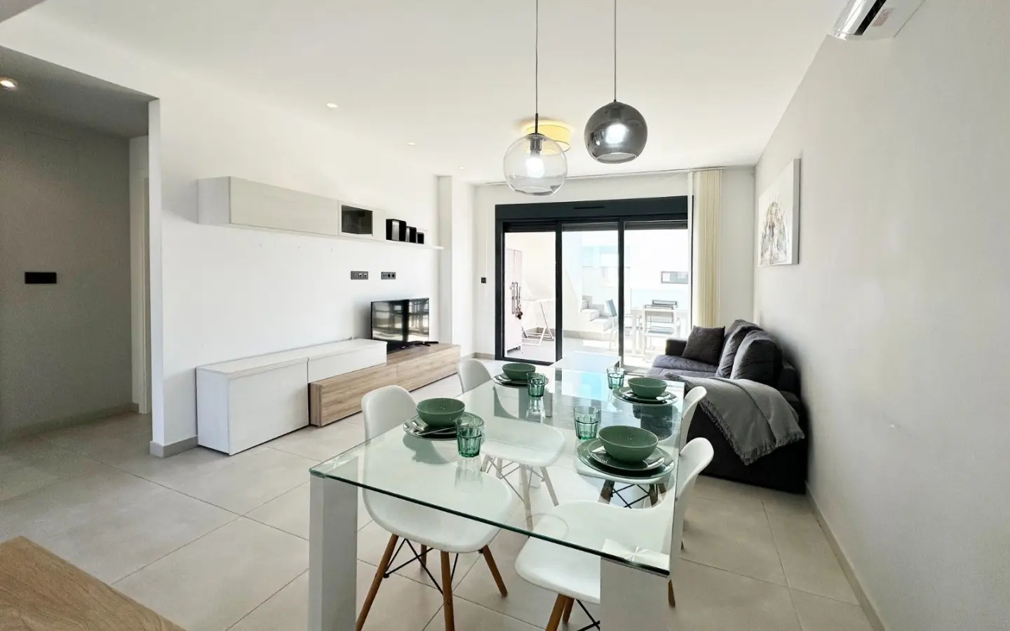 Apartment Of 75 M² With Sea View In Guardamar Del Segura