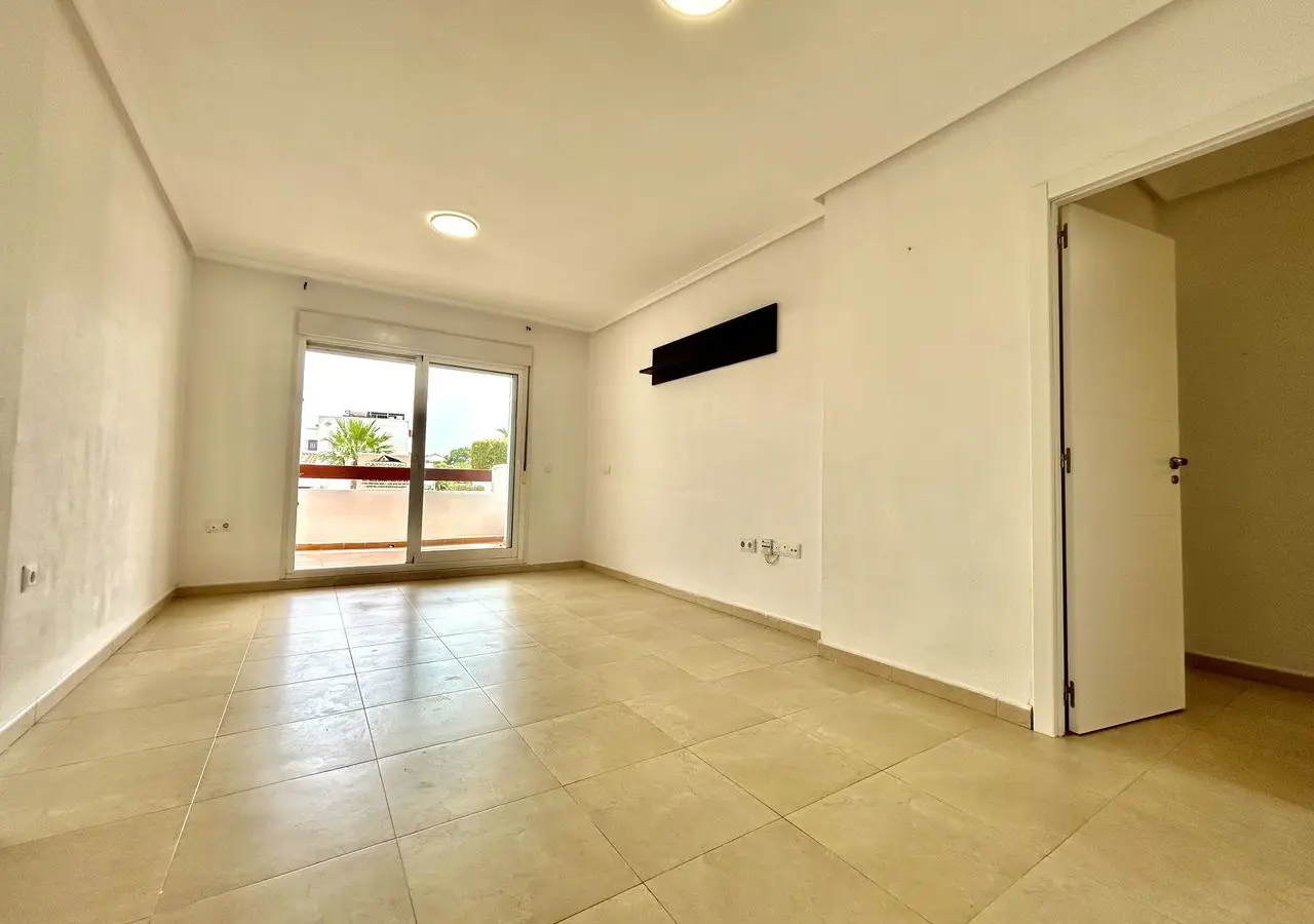 Apartment Of 60 M² In Orihuela Costa, Spain