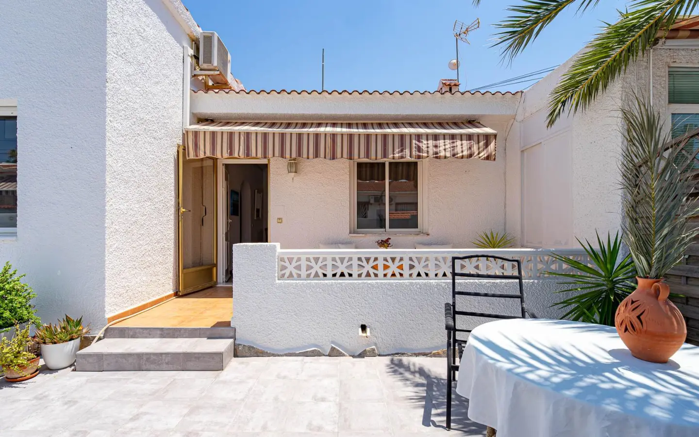 Apartment Of 59 M² With Balcony In Rojales