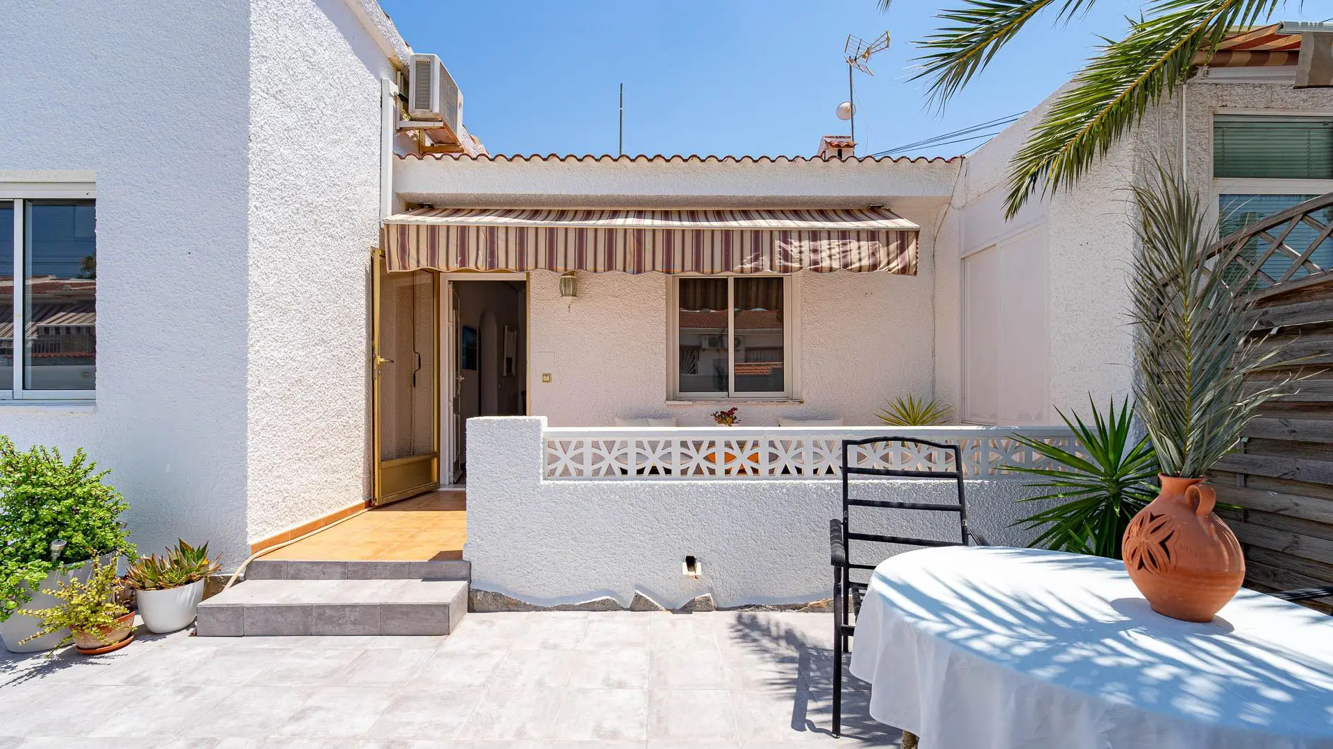 Apartment Of 59 M² With Balcony In Rojales