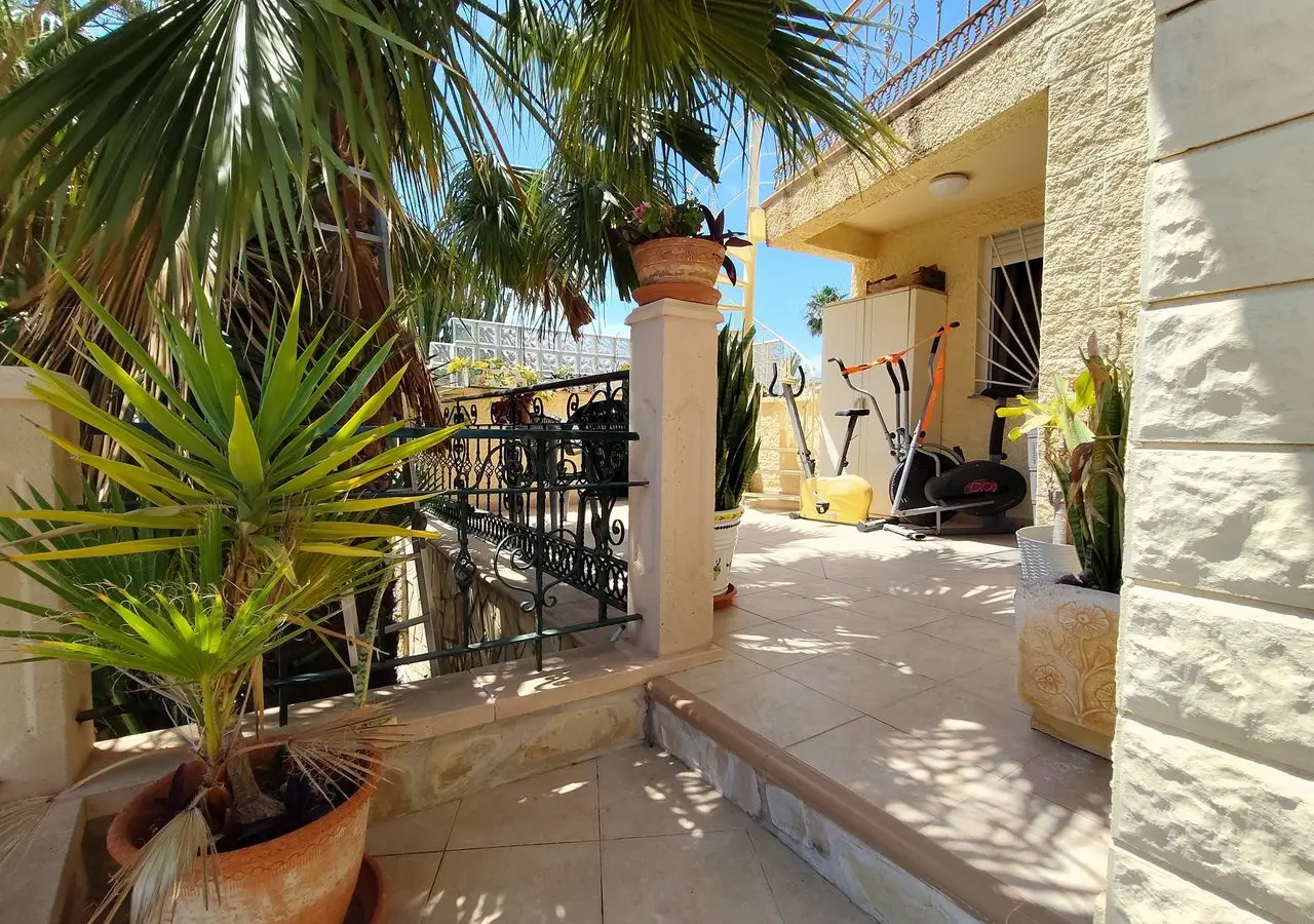 Villa Of 140 M² In Rojales, Spain