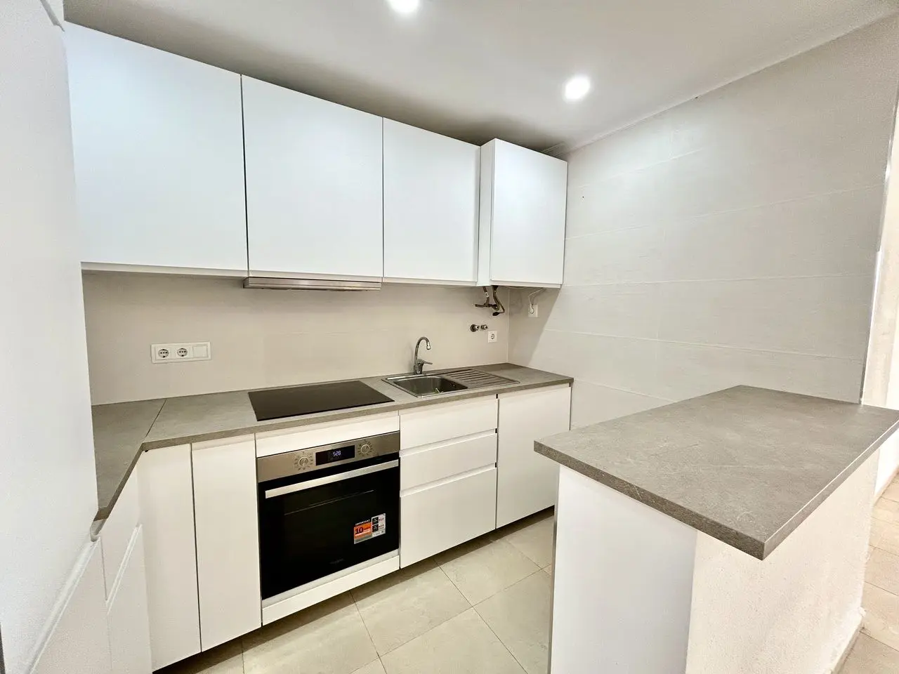 Apartment Of 60 M² In Orihuela Costa, Spain
